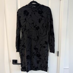 Black Floral Velvet-Print Long Sleeve Thyme Maternity Dress